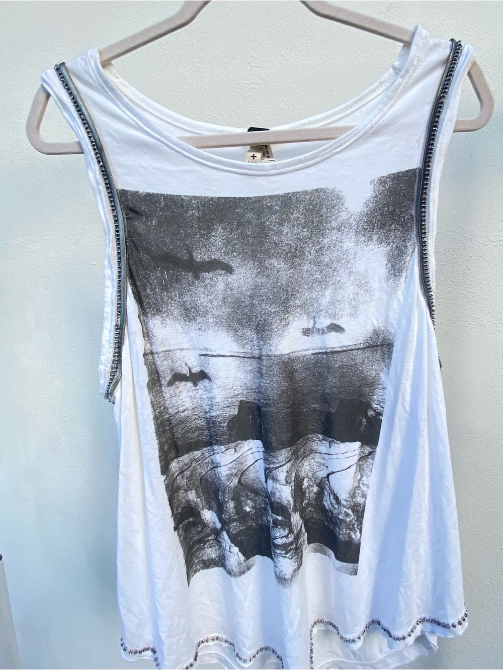 Free People White & Grey Bird Graphic Chain Tank Top Size XS